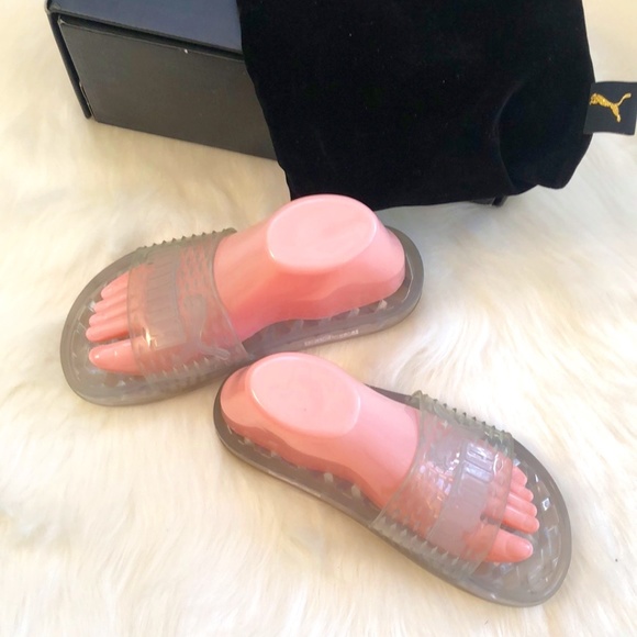 Puma FENTY Ladies Clear Jelly Slides Size 6.5 - Picture 3 of 9